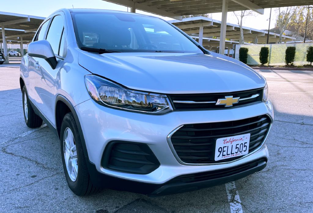 CHEVROLET TRAX 2018 CHEVROLET TRAX KL7CJNSB5JB718653