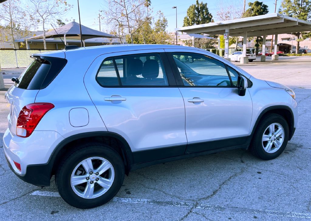 CHEVROLET TRAX 2018 CHEVROLET TRAX KL7CJNSB5JB718653