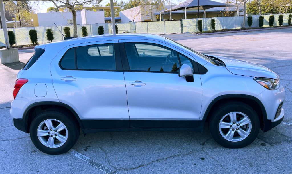 CHEVROLET TRAX 2018 CHEVROLET TRAX KL7CJNSB5JB718653