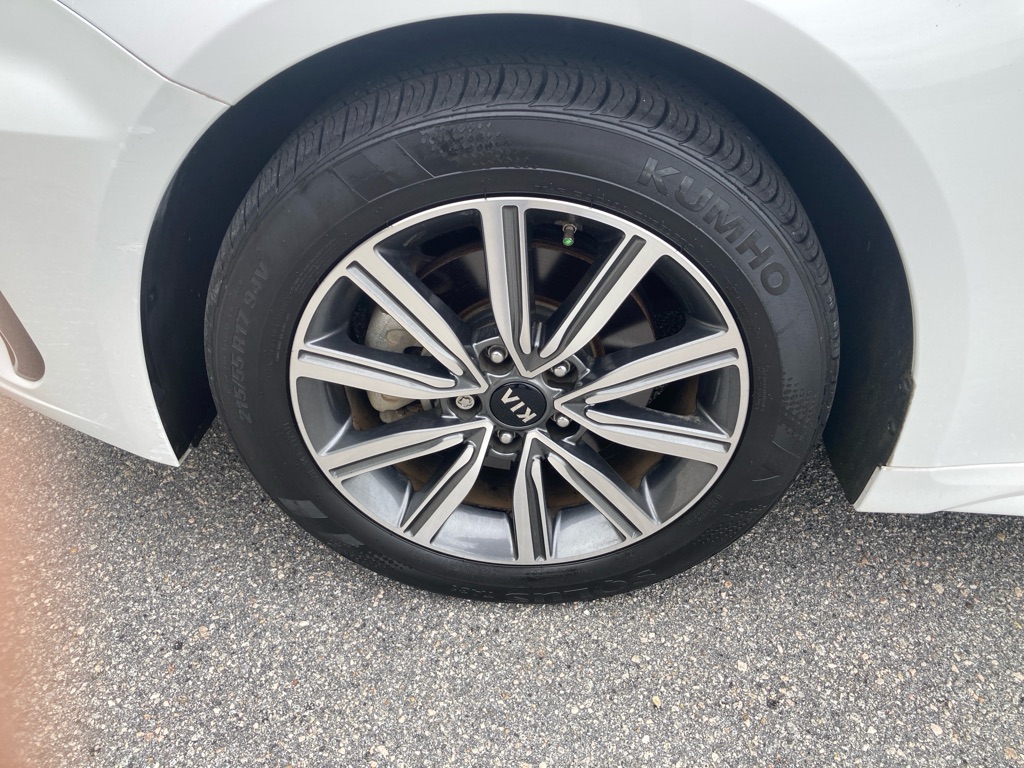 Photo 8 of this KIA OPTIMA