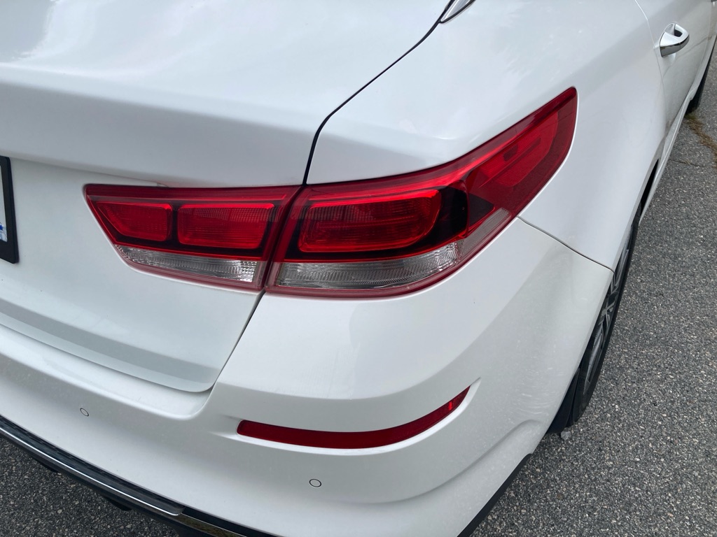 Photo 10 of this KIA OPTIMA