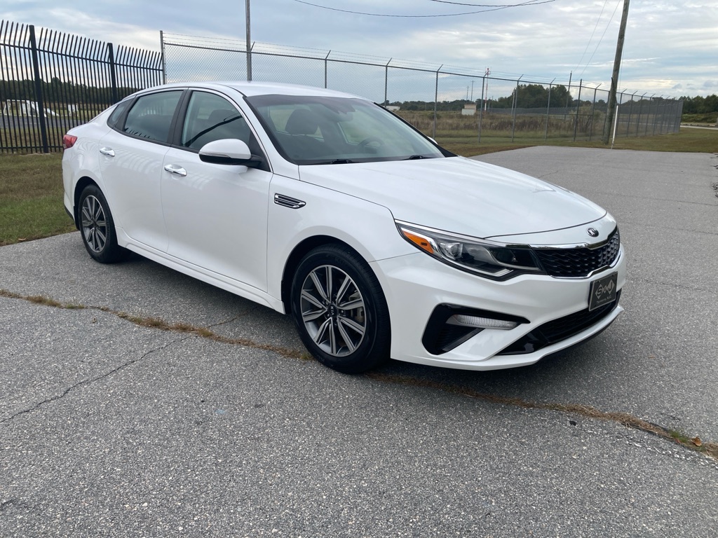 Photo 3 of this KIA OPTIMA
