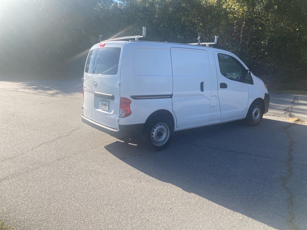 Photo 8 of this NISSAN NV200