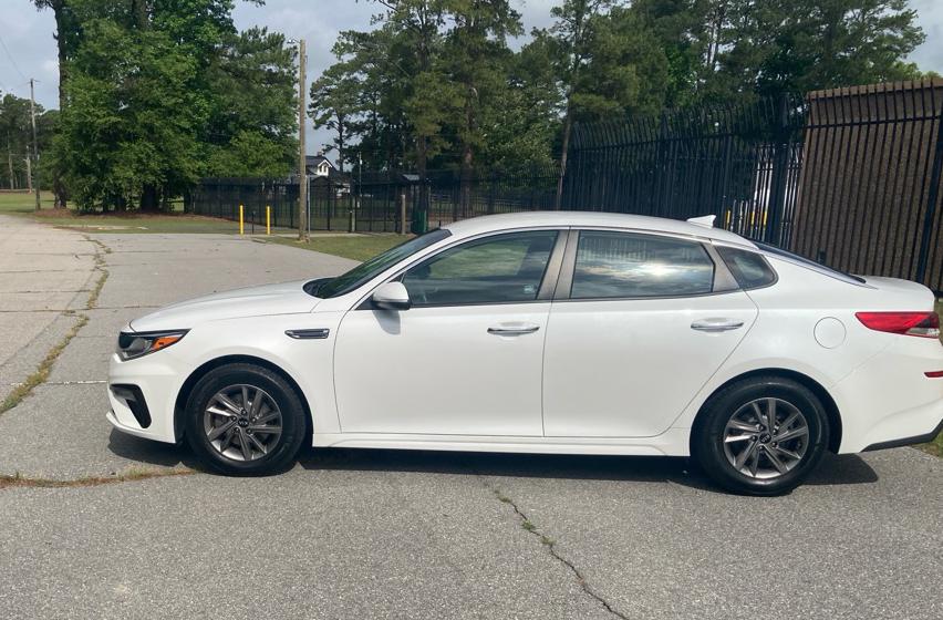 Photo 9 of this KIA OPTIMA