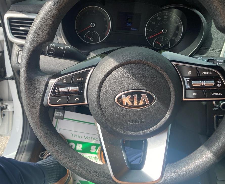 Photo 17 of this KIA OPTIMA