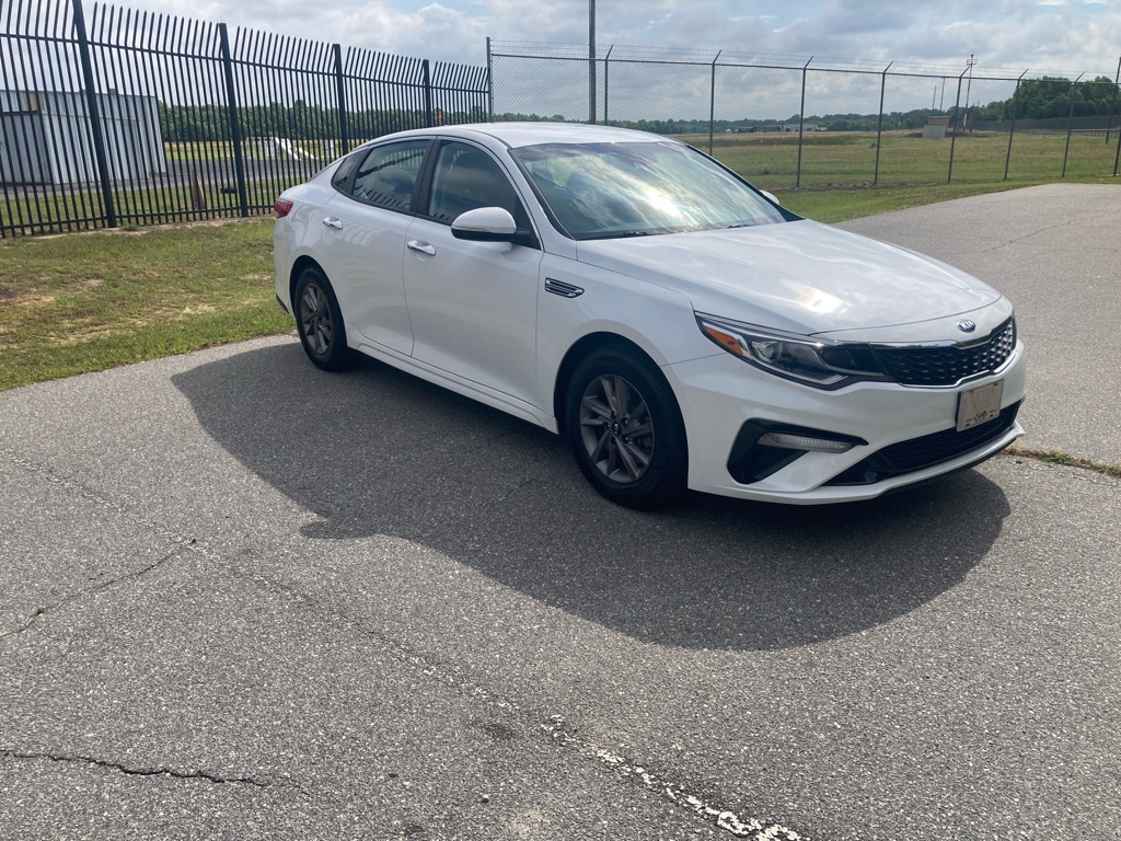 Photo 4 of this KIA OPTIMA