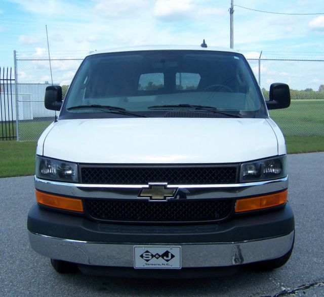 Photo 3 of this CHEVROLET EXPRESS G3500