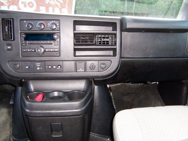 Photo 22 of this CHEVROLET EXPRESS G3500