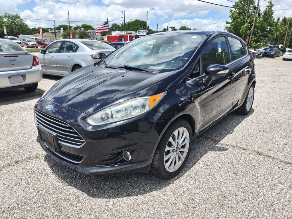 Photo 7 of this FORD FIESTA