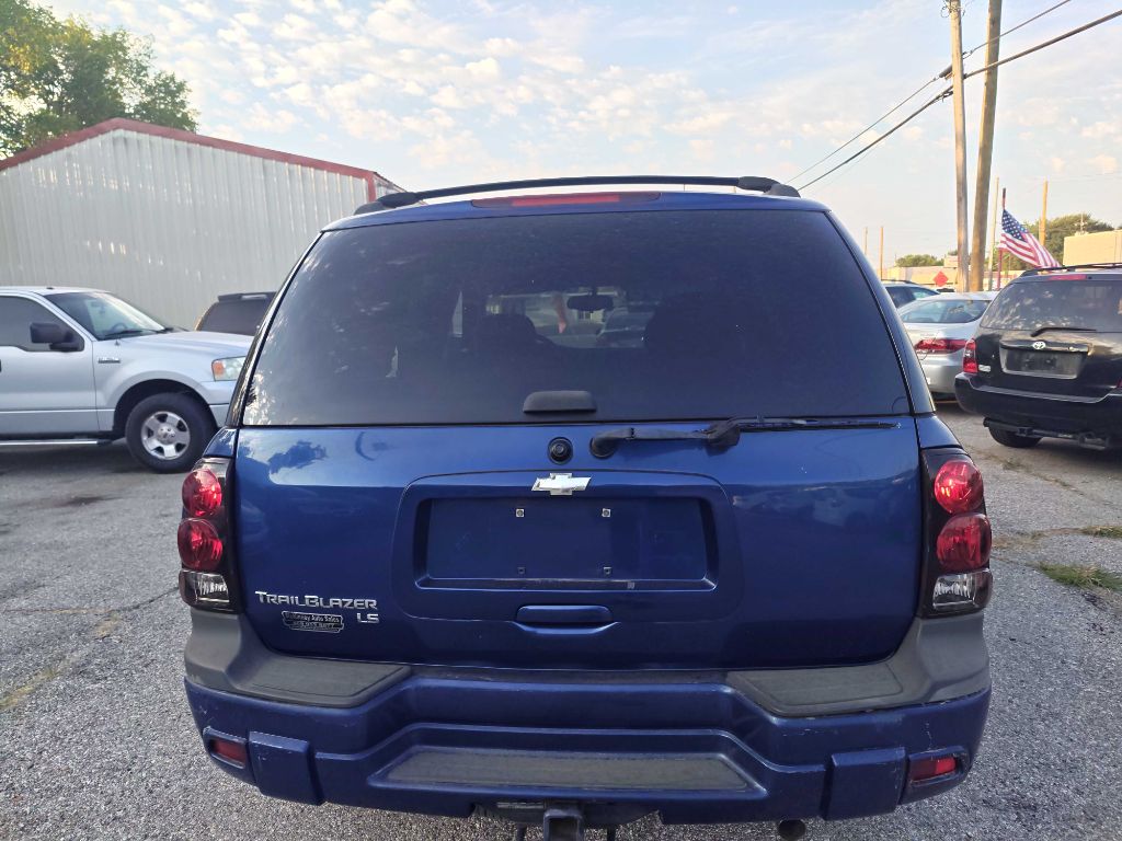 Photo 4 of this CHEVROLET TRAILBLAZER