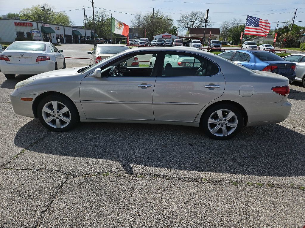 Photo 7 of this LEXUS ES 330