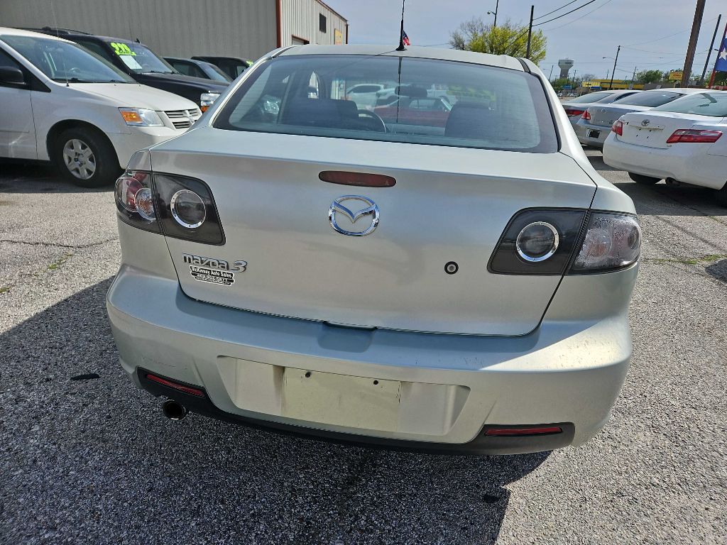 Photo 4 of this MAZDA 3