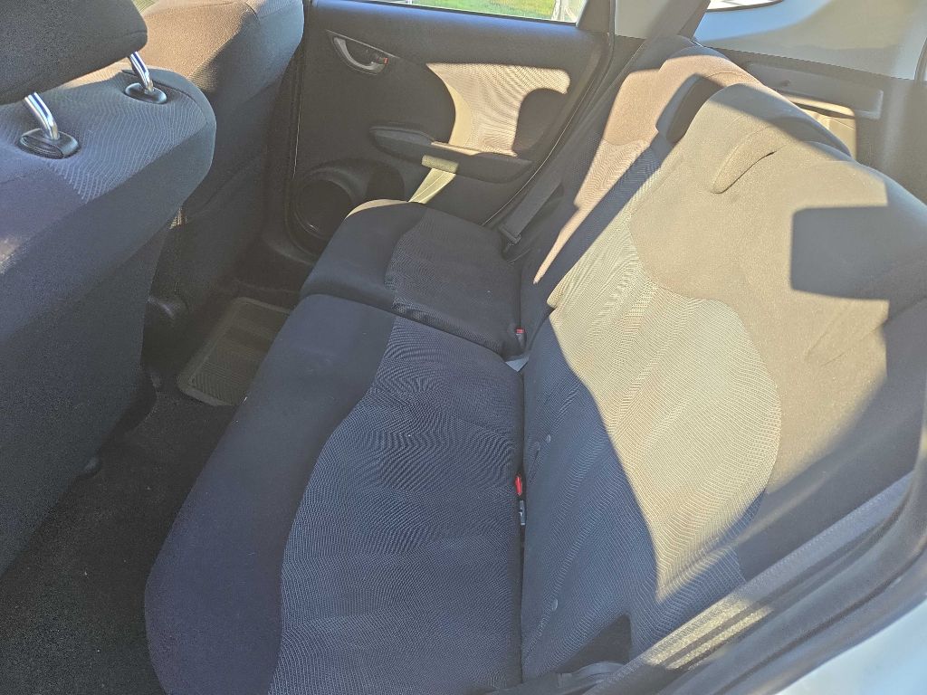 Photo 11 of this HONDA FIT