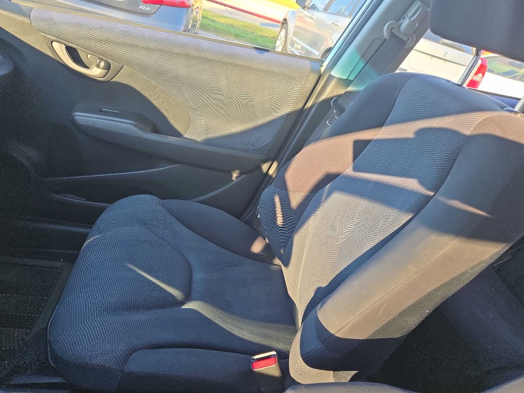 Photo 9 of this HONDA FIT