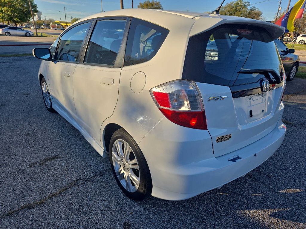 Photo 5 of this HONDA FIT