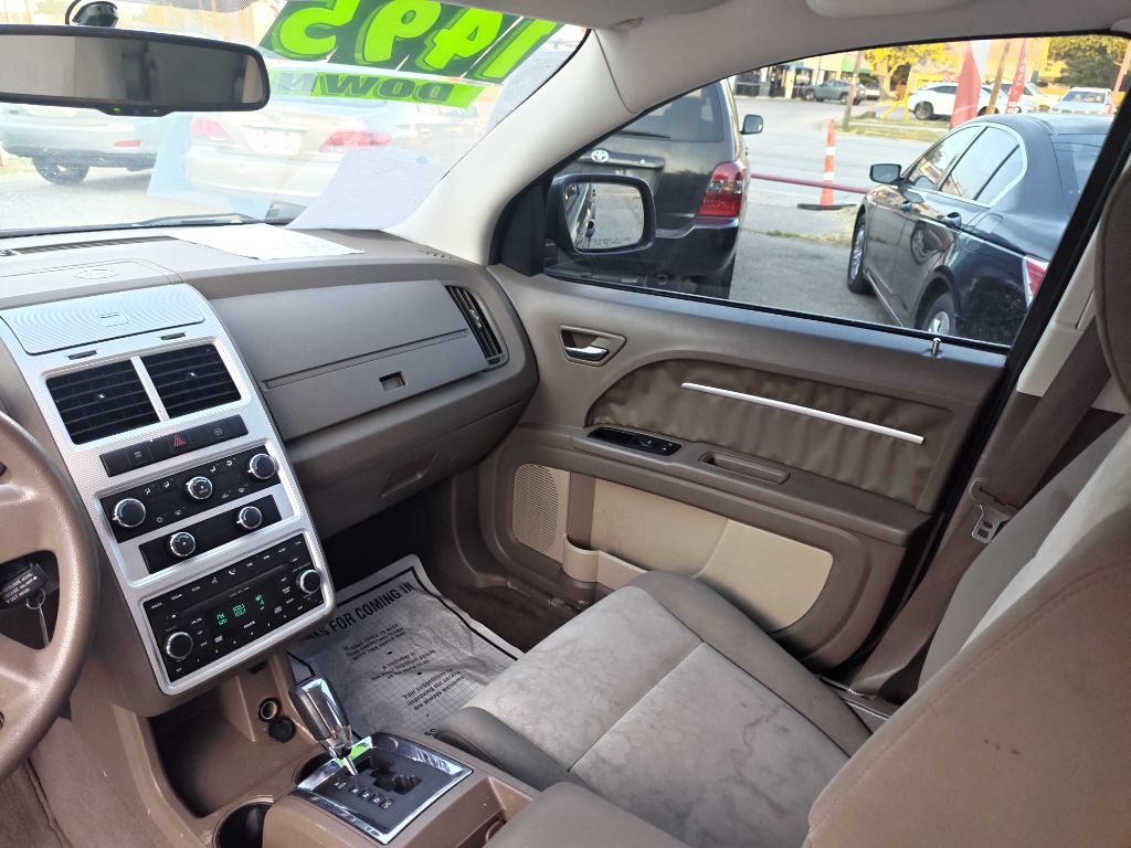 Photo 13 of this DODGE JOURNEY
