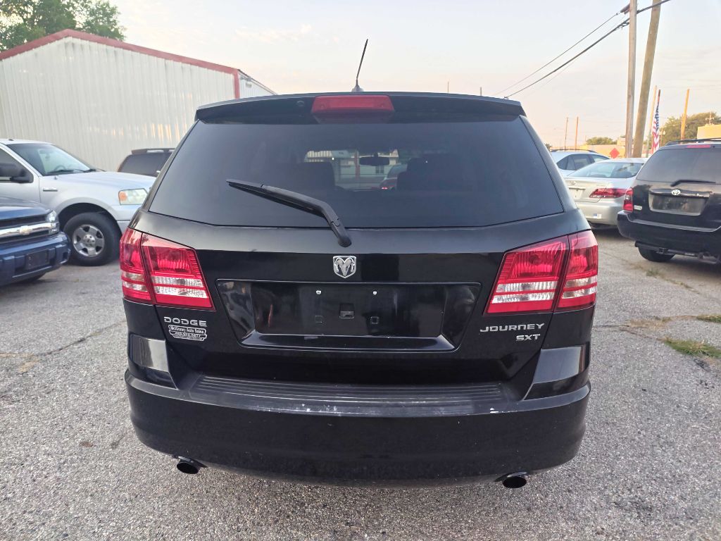 Photo 4 of this DODGE JOURNEY