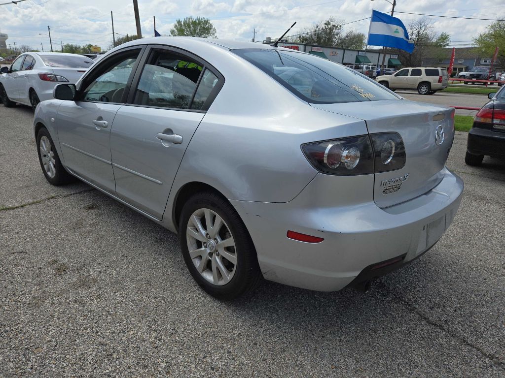 Photo 5 of this MAZDA 3