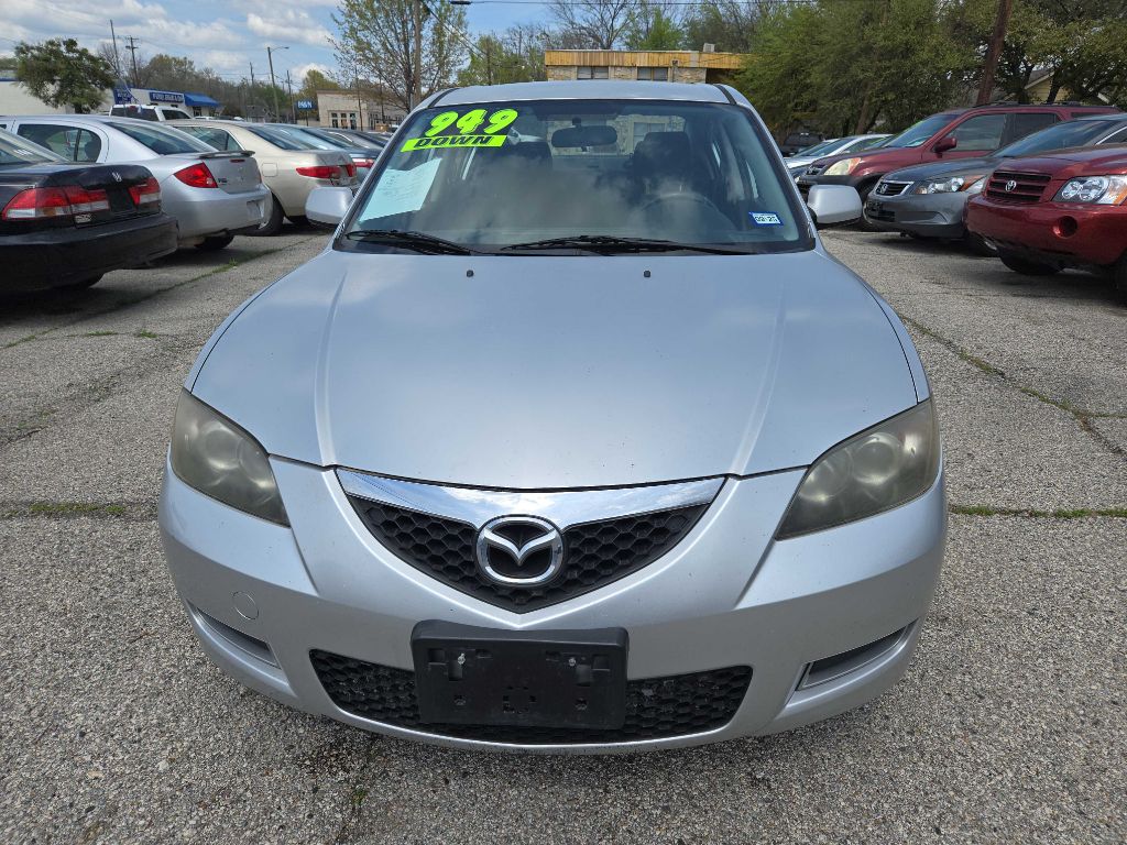 Photo 27 of this MAZDA 3
