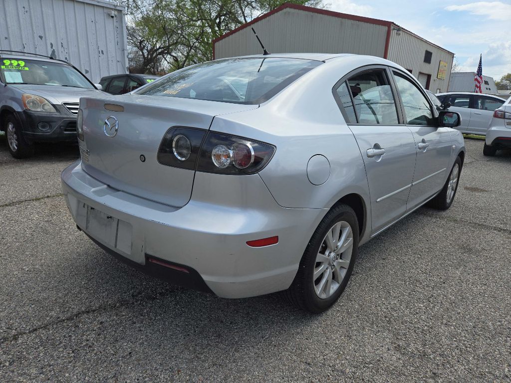 Photo 3 of this MAZDA 3