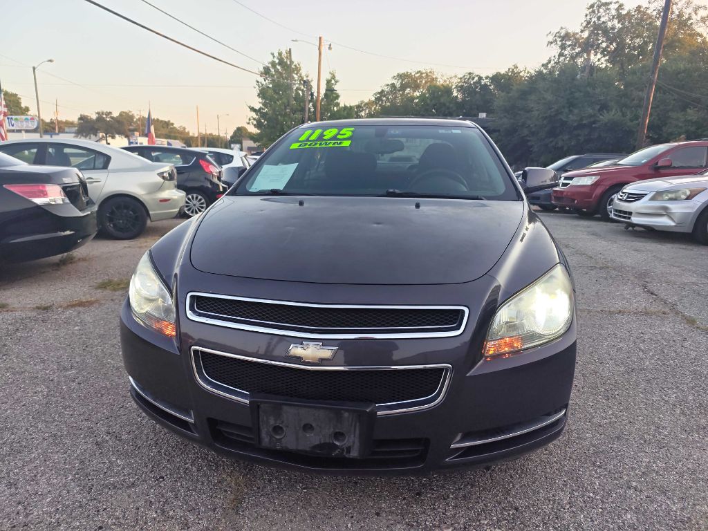 Photo 7 of this CHEVROLET MALIBU