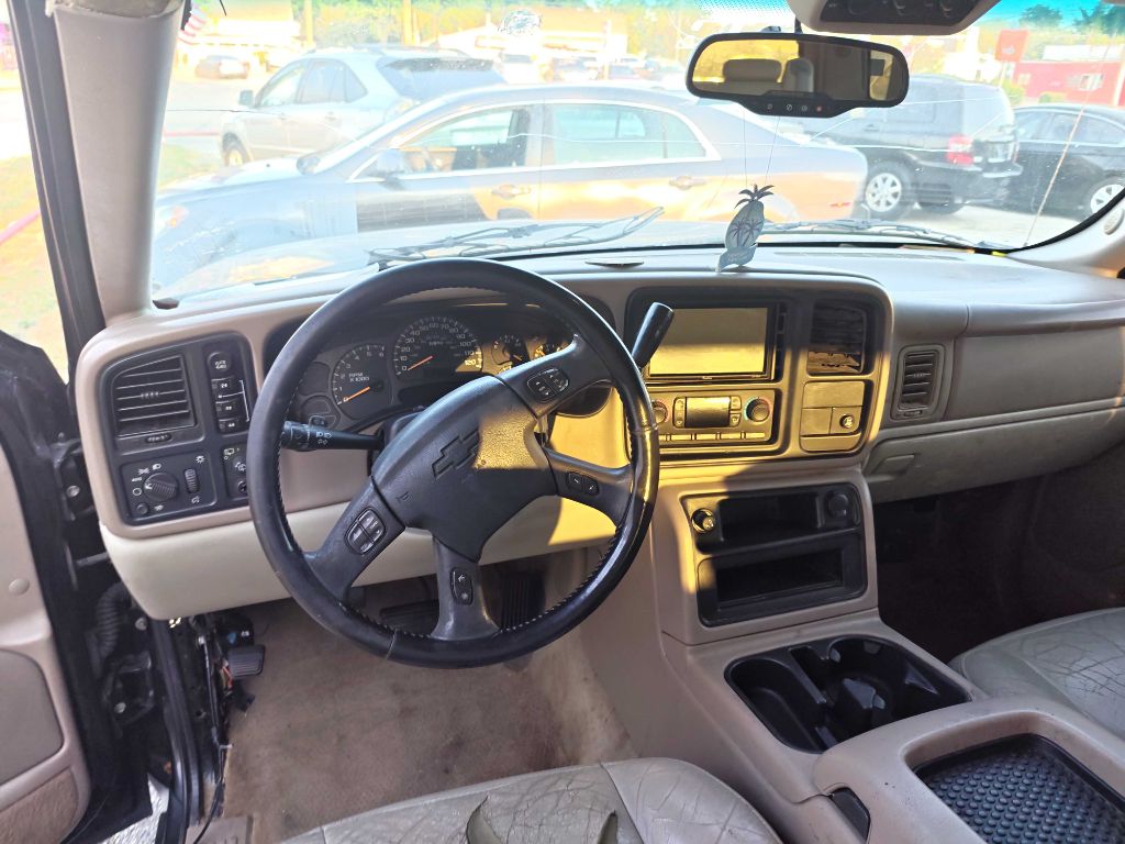 Photo 13 of this CHEVROLET TAHOE Z71