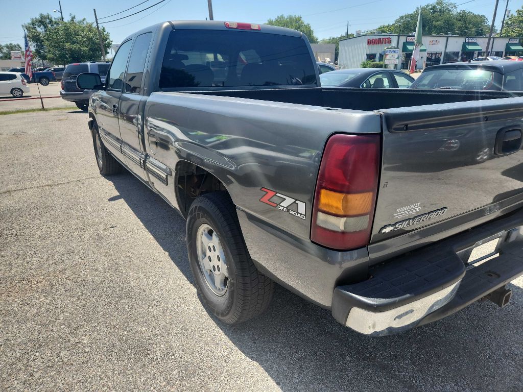 Photo 5 of this CHEVROLET Z71 SILVERADO 1500