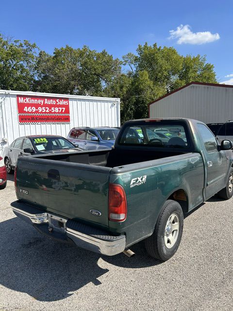 Photo 3 of this FORD F150