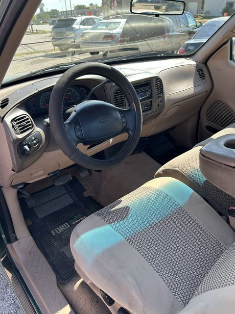 Photo 13 of this FORD F150