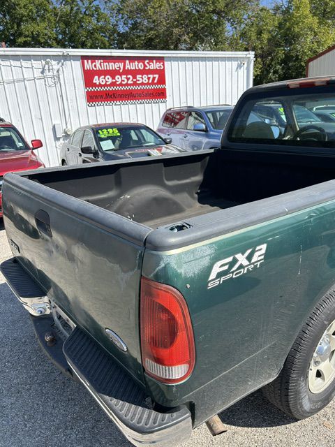 Photo 4 of this FORD F150