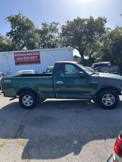 Photo 2 of this FORD F150