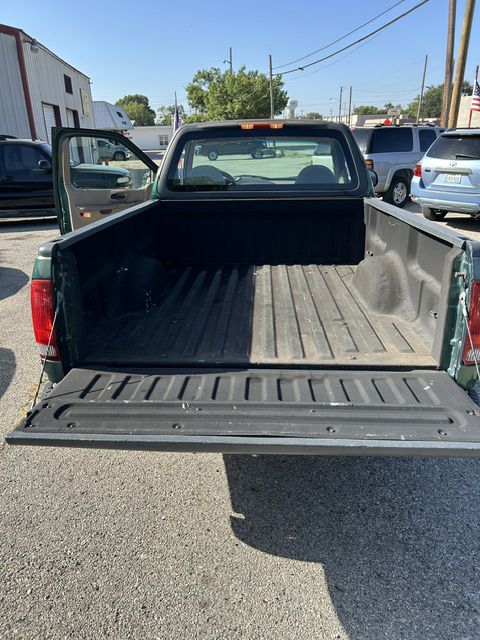 Photo 6 of this FORD F150