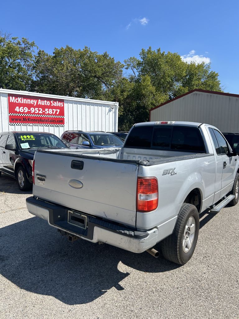 Photo 3 of this FORD F150