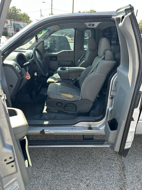 Photo 15 of this FORD F150