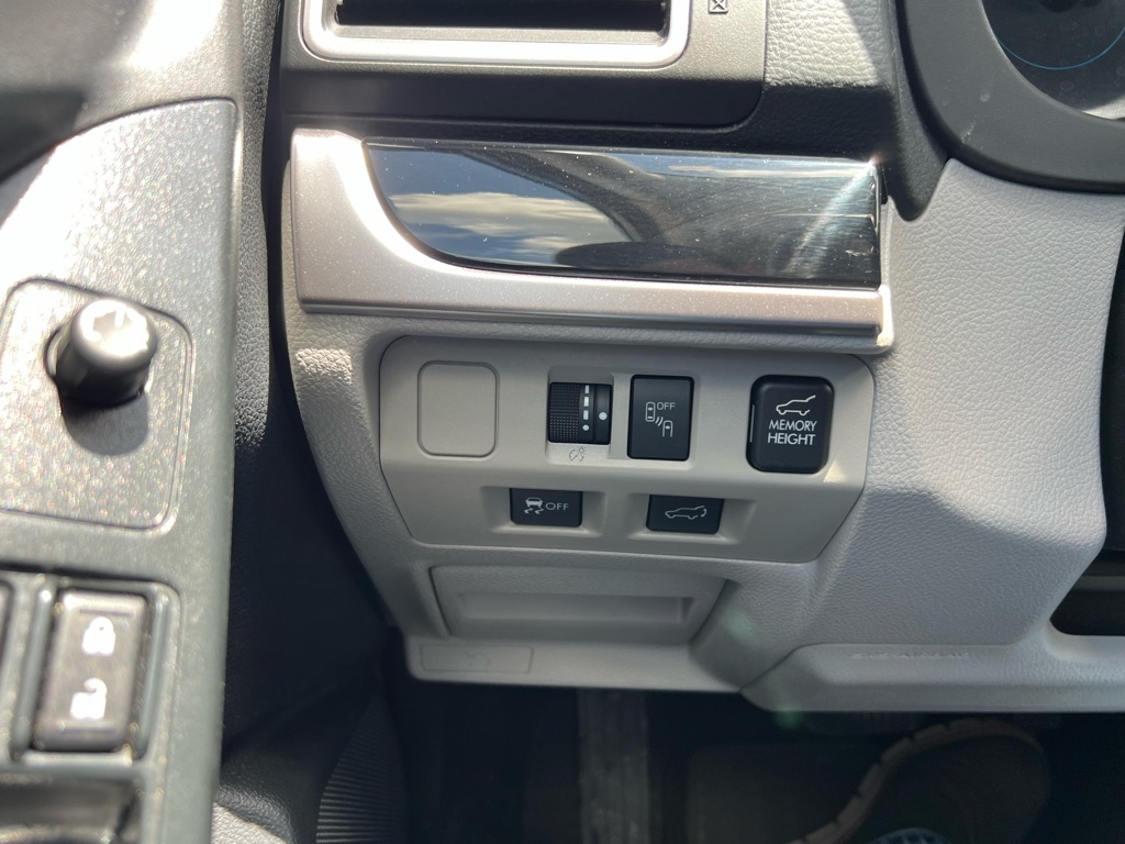 Photo 18 of this SUBARU FORESTER