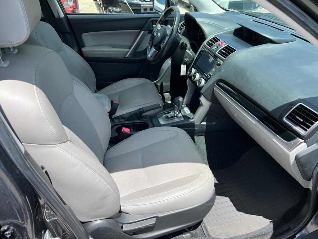 Photo 10 of this SUBARU FORESTER