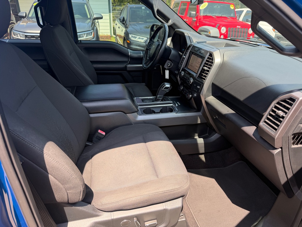 Photo 9 of this FORD F150