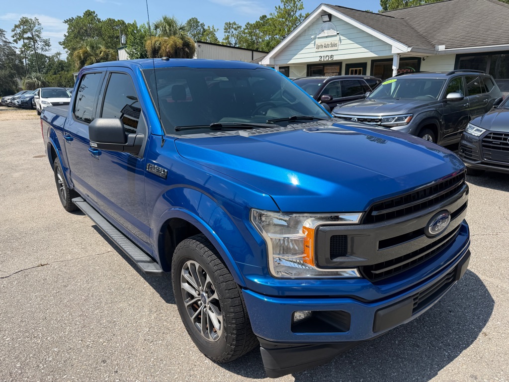 Photo 3 of this FORD F150