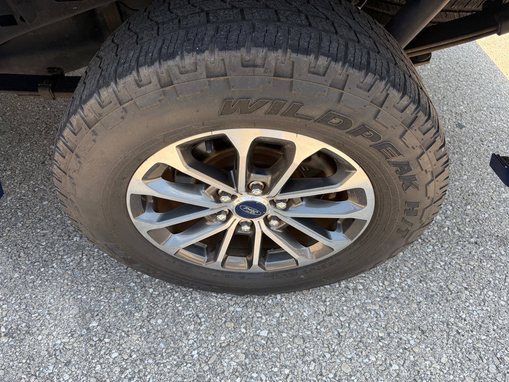 Photo 17 of this FORD F150