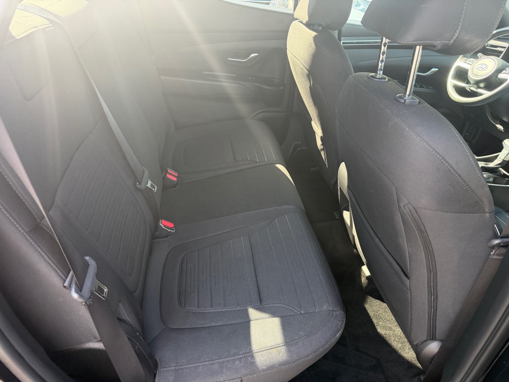Photo 11 of this HYUNDAI SANTA CRUZ