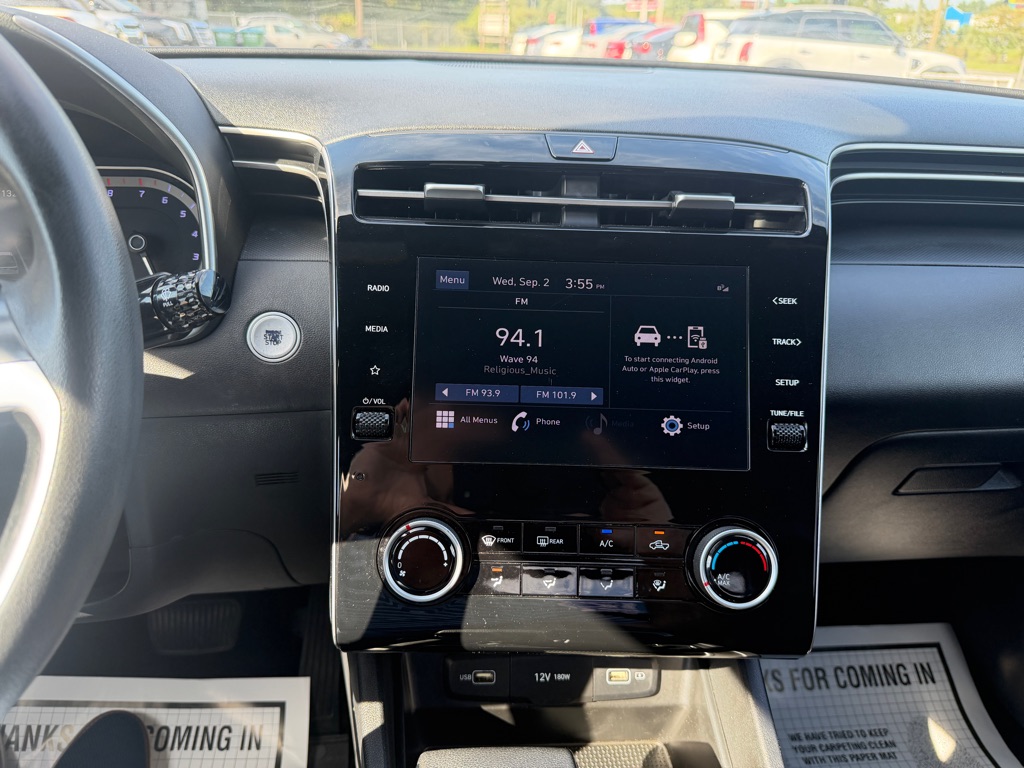 Photo 15 of this HYUNDAI SANTA CRUZ