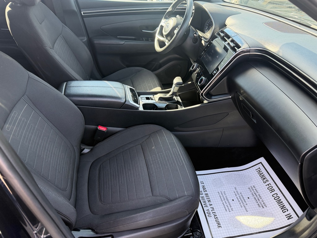 Photo 10 of this HYUNDAI SANTA CRUZ