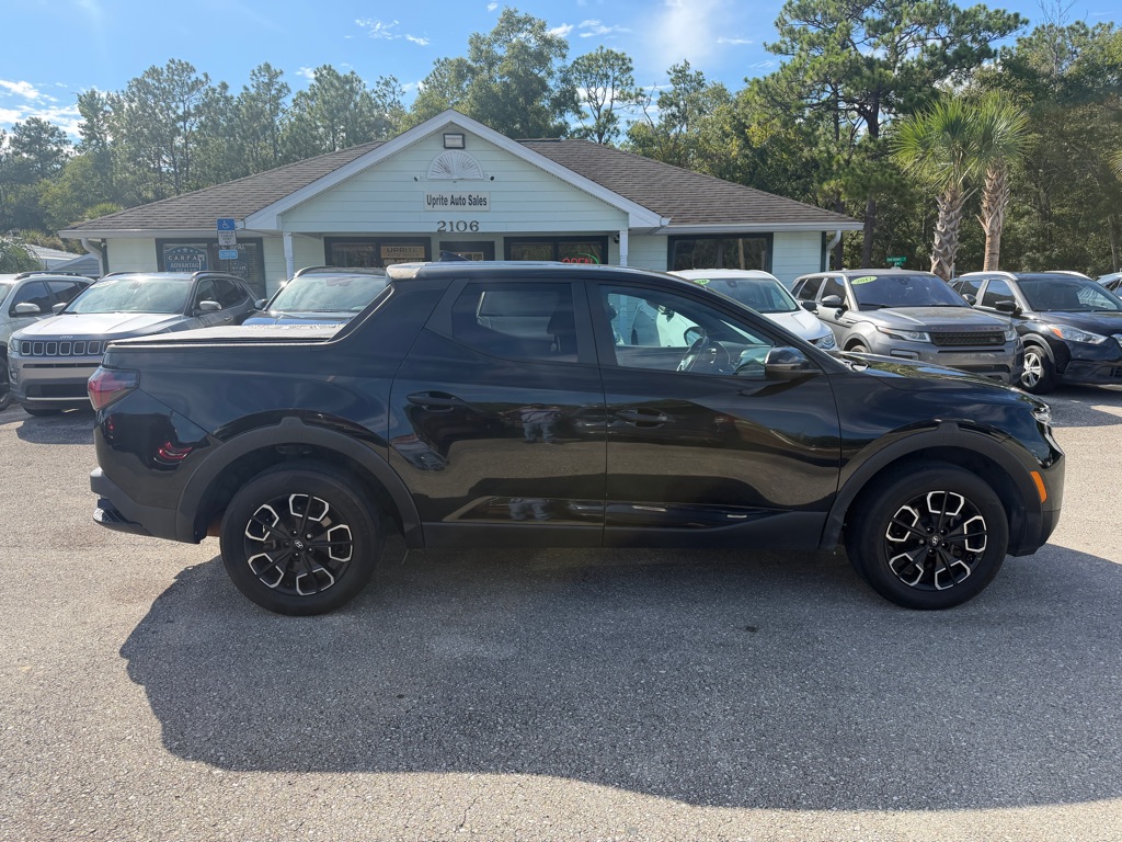 Photo 4 of this HYUNDAI SANTA CRUZ