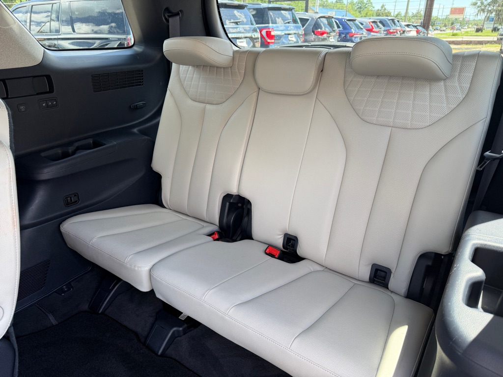 Photo 14 of this HYUNDAI PALISADE