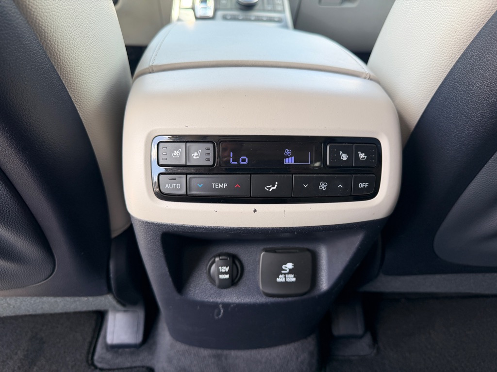 Photo 16 of this HYUNDAI PALISADE