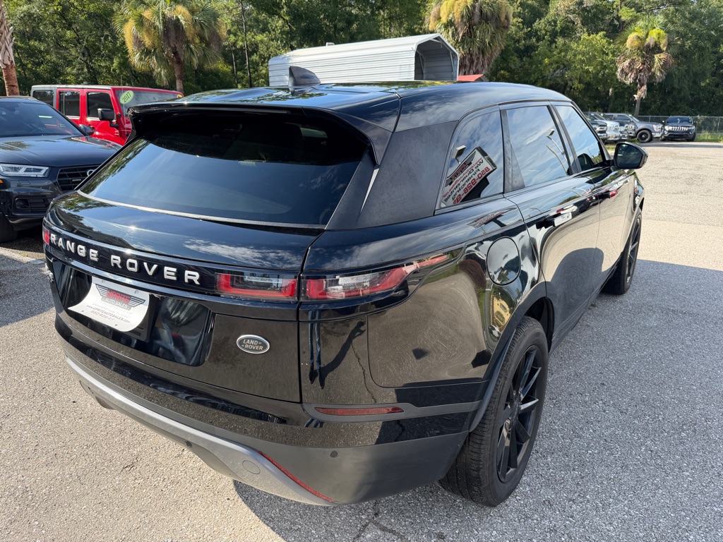 Photo 5 of this LAND ROVER RANGE ROVER VEL