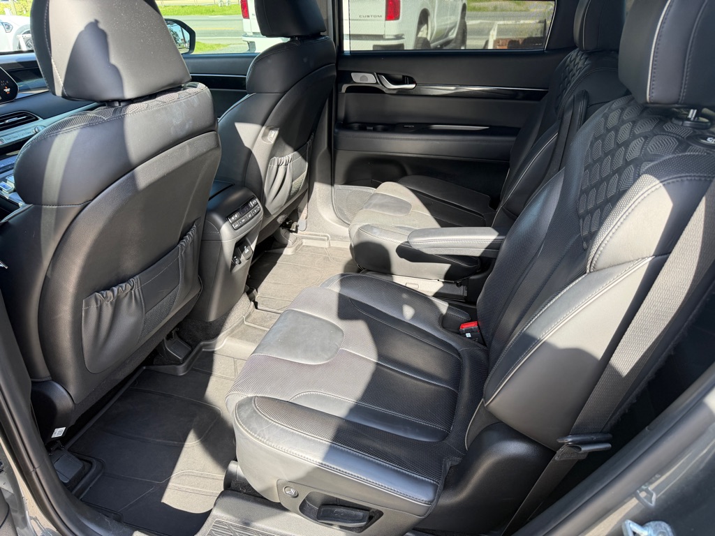 Photo 13 of this HYUNDAI PALISADE