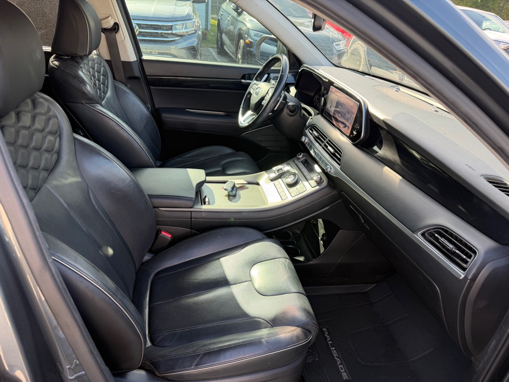 Photo 10 of this HYUNDAI PALISADE