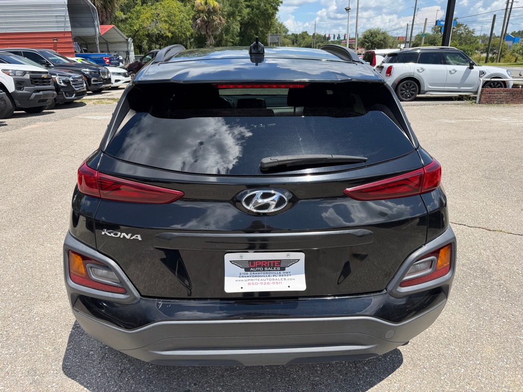 Photo 6 of this HYUNDAI KONA