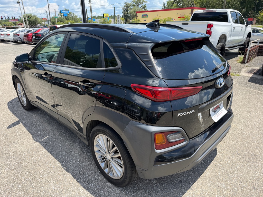 Photo 7 of this HYUNDAI KONA